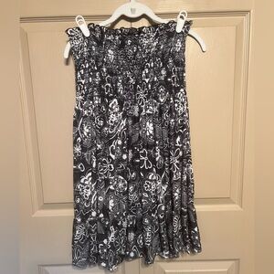 Elegant Black and White A-Line Dress